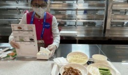 冬奥村记者吃瓜,揭秘赛场背后的趣味故事
