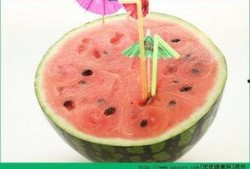 吃瓜后喝热水,一解疲劳，二驱寒意