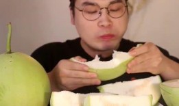 吃瓜课代表小王,校园里的“瓜王”传奇