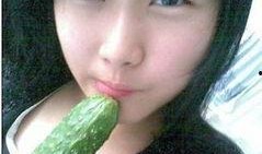 女生自拍吃瓜群众,女生与吃瓜群众的互动瞬间