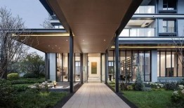 吃瓜钟楼,探寻美食与文化的交汇之地