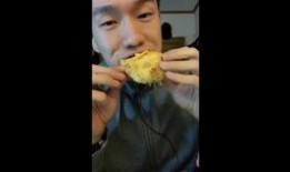 白衣女吃瓜,揭秘娱乐圈幕后故事